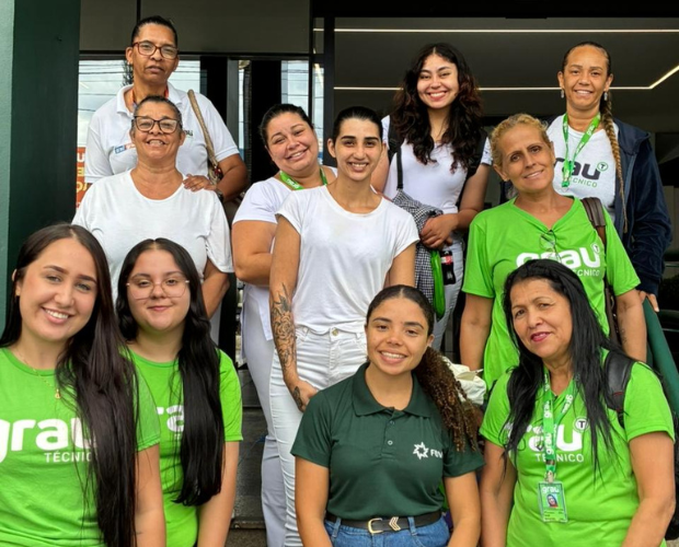 Estudantes do Col�gio Grau T�cnico de Pouso Alegre visitam a Unidade Central da Univ�s